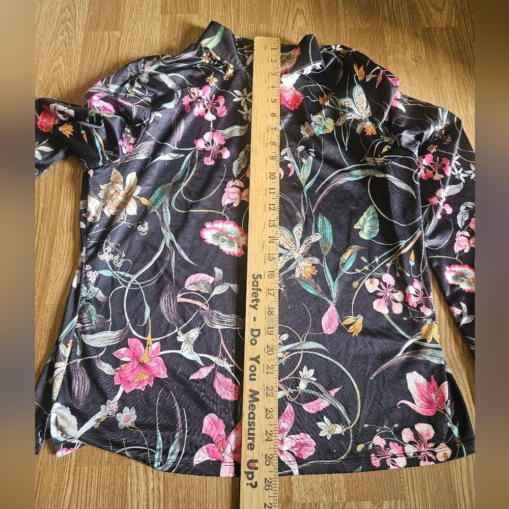 Acegolfs Floral Long Sleeve Quarterzip Workout Top - Picture 5 of 6